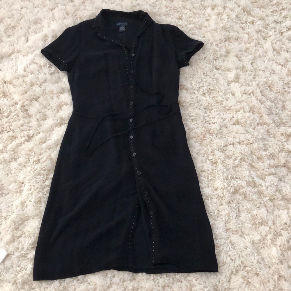 ANN TAYLOR BUTTONS DOWN BELTED DRESS